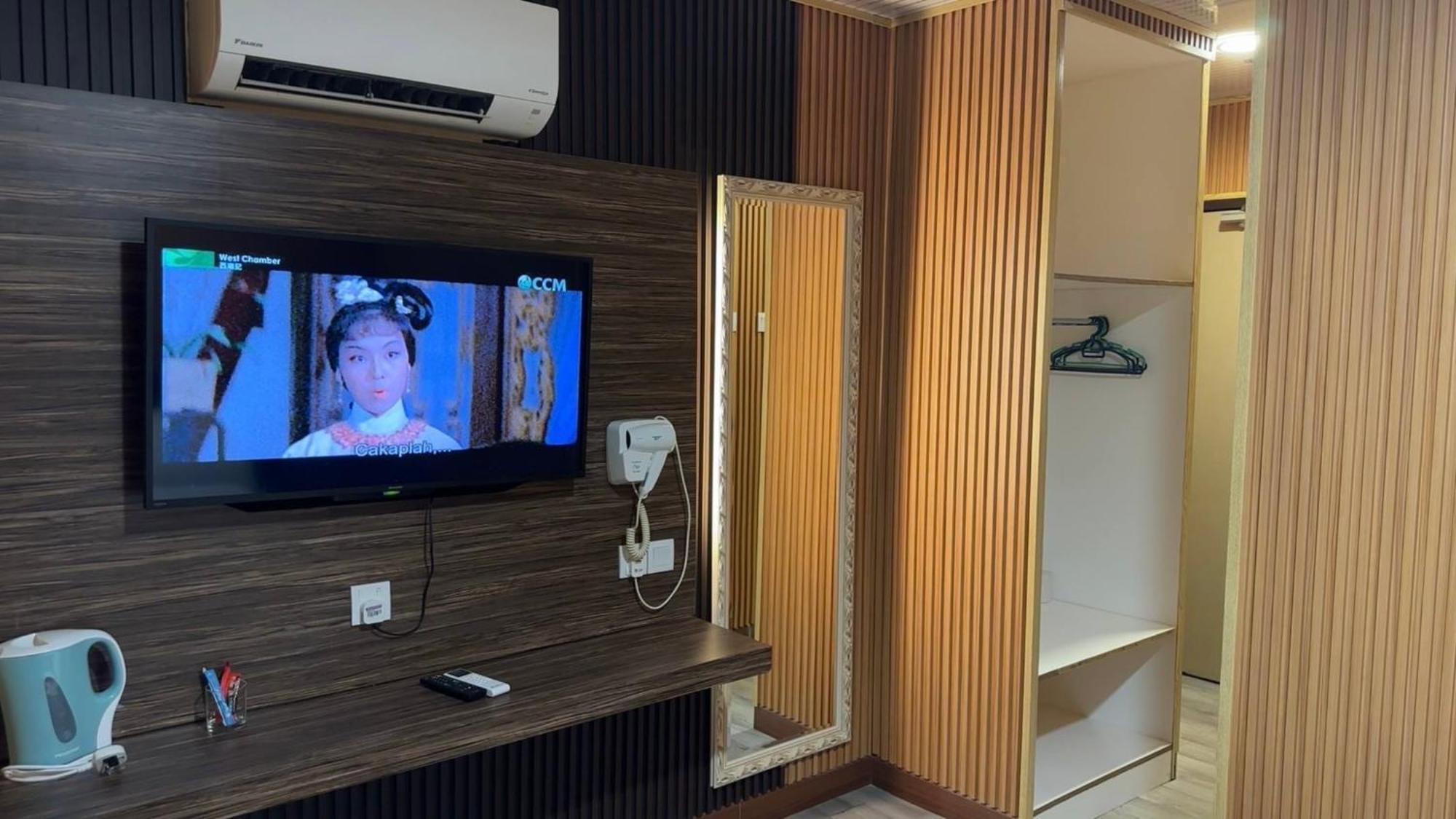 Ss Hotel Σερεμπάν Εξωτερικό φωτογραφία