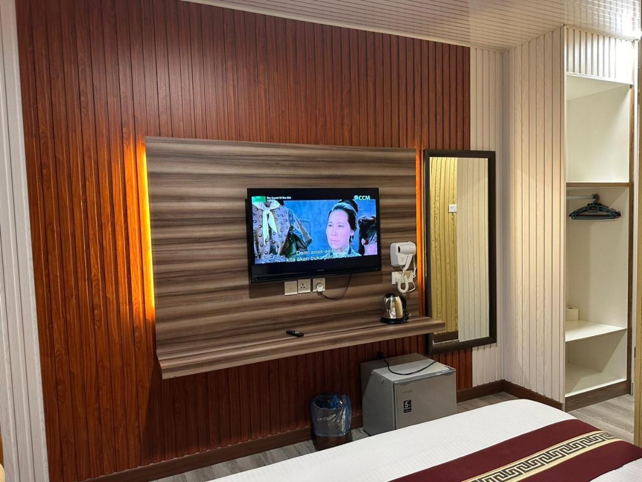 Ss Hotel Σερεμπάν Εξωτερικό φωτογραφία