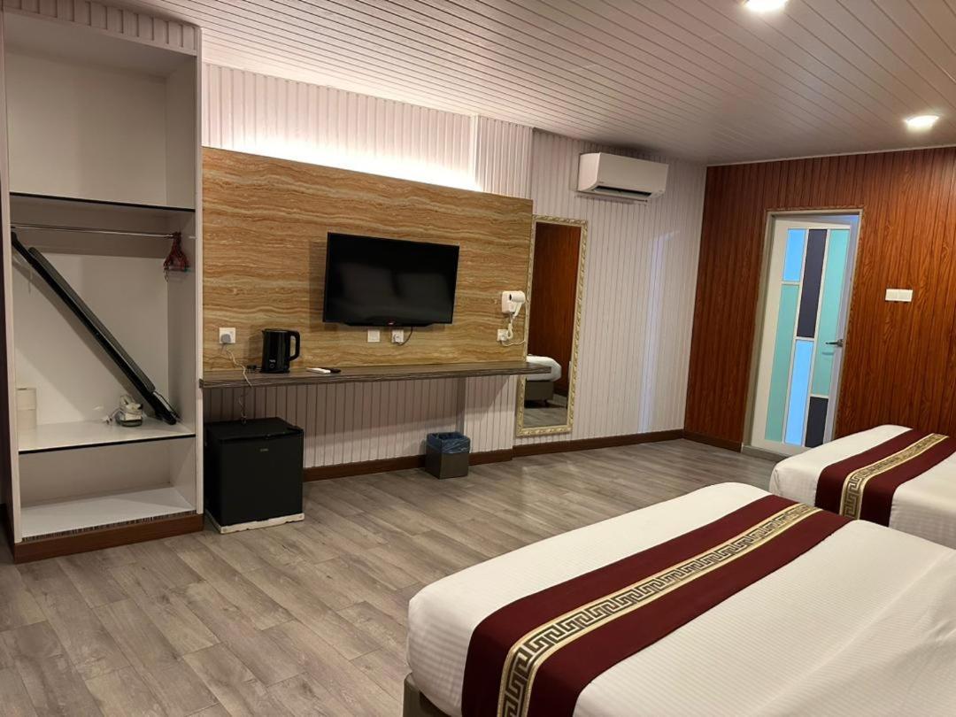 Ss Hotel Σερεμπάν Εξωτερικό φωτογραφία