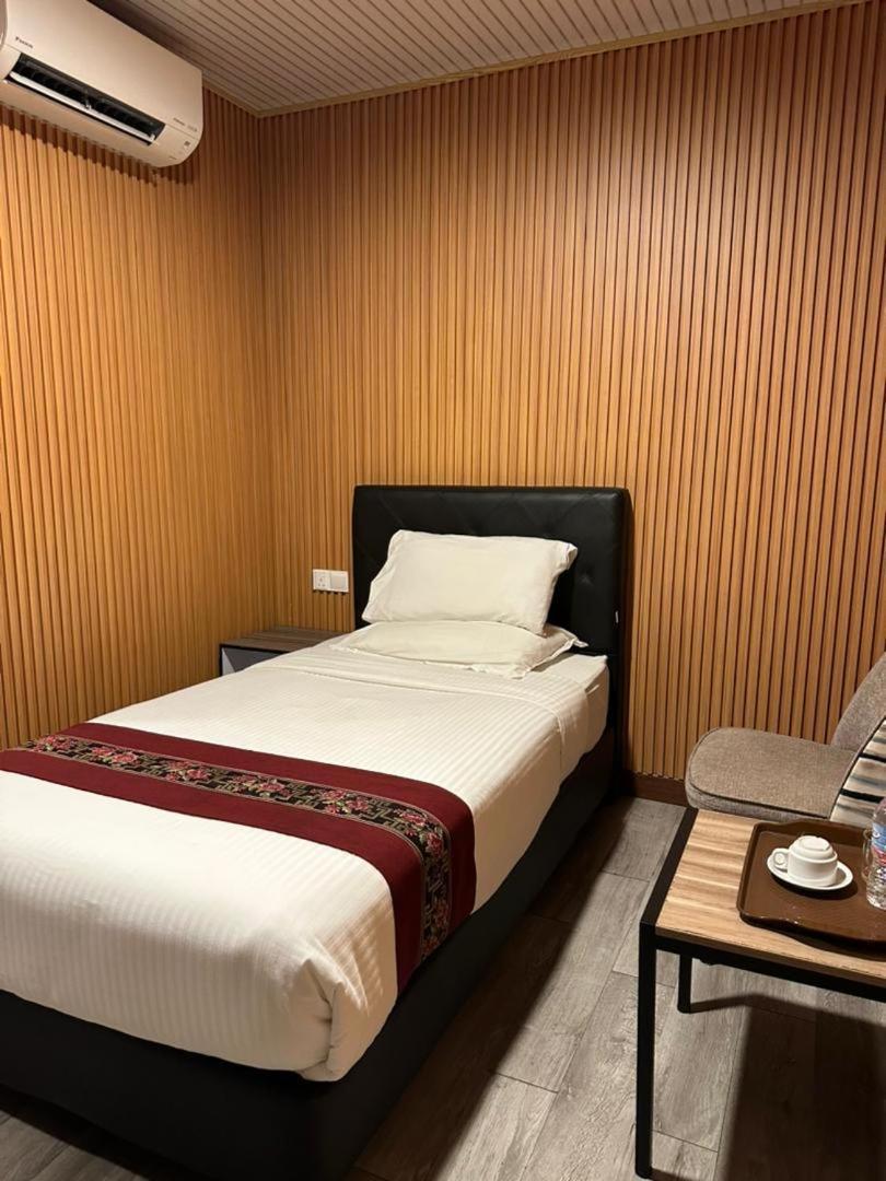 Ss Hotel Σερεμπάν Εξωτερικό φωτογραφία