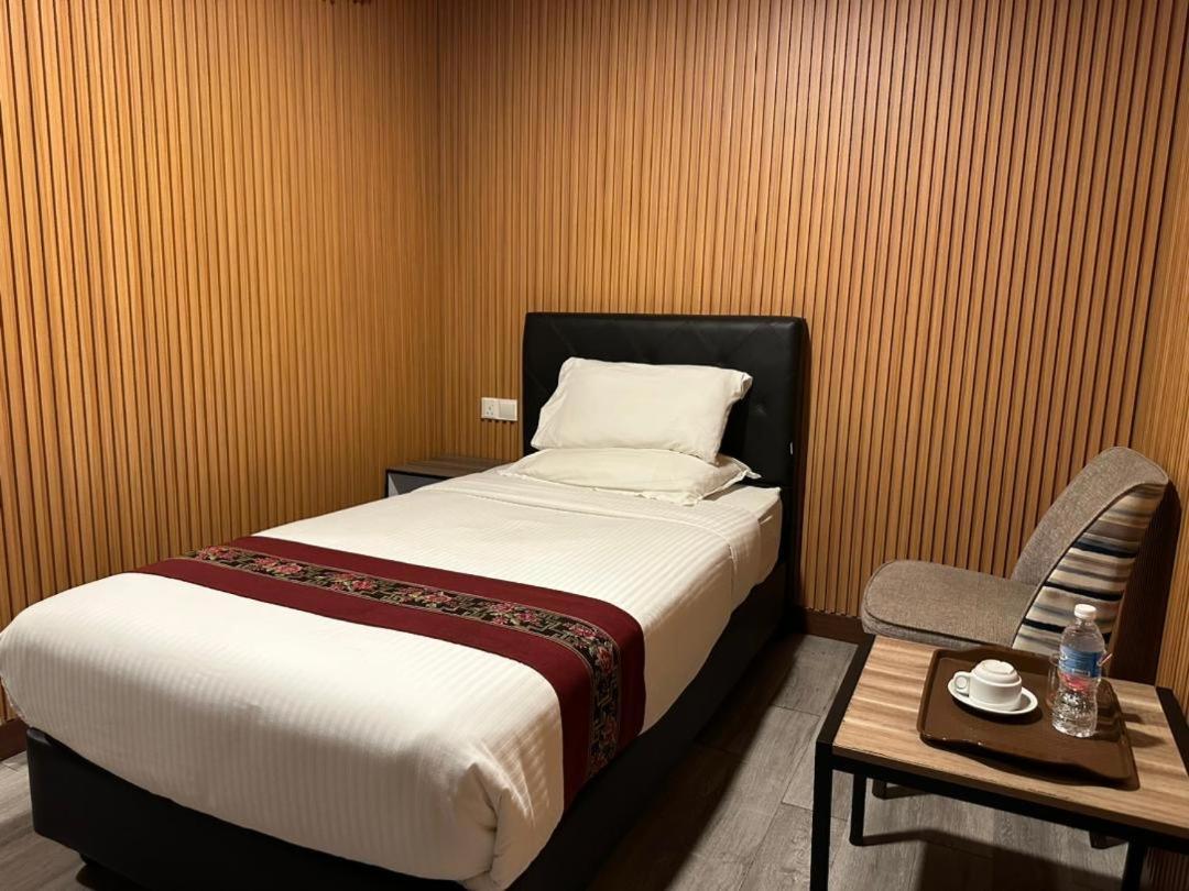 Ss Hotel Σερεμπάν Εξωτερικό φωτογραφία