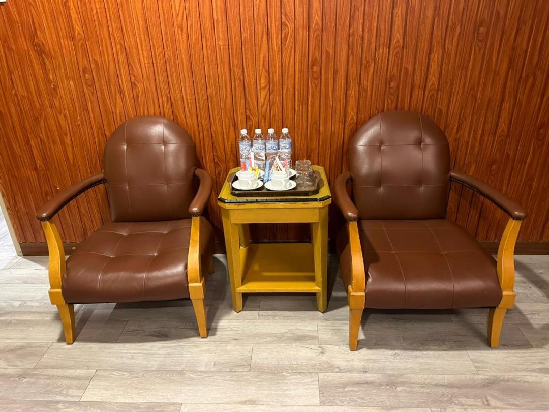 Ss Hotel Σερεμπάν Εξωτερικό φωτογραφία