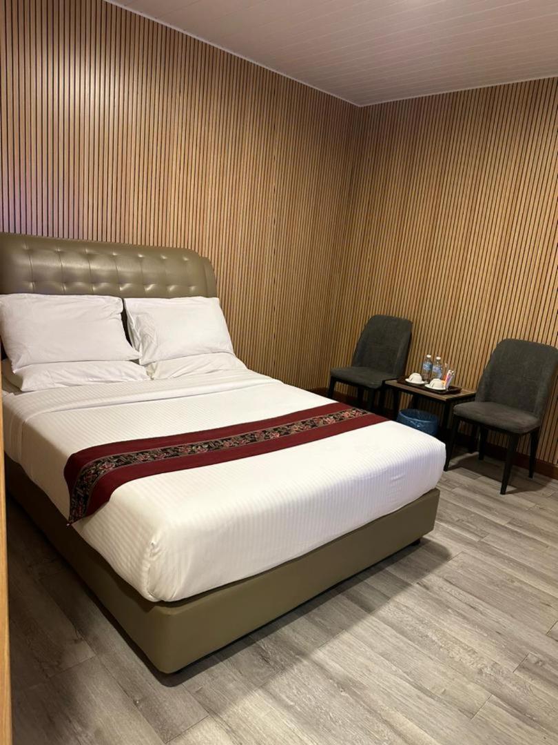 Ss Hotel Σερεμπάν Εξωτερικό φωτογραφία